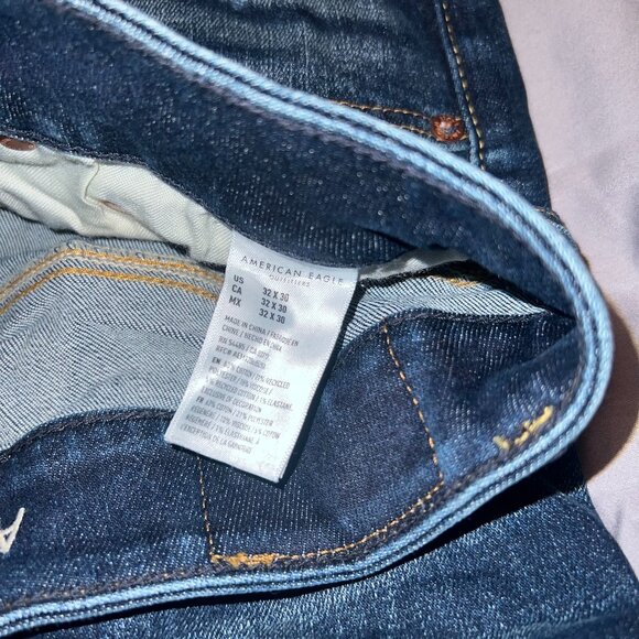 American Eagle Airflex+ distressed & repaired Athletic Skinny Jean. Size 32x30 - Picture 5 of 5